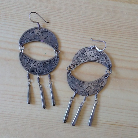 2/$20 - Vintage Silver Bohemian Earrings - Picture 1 of 3
